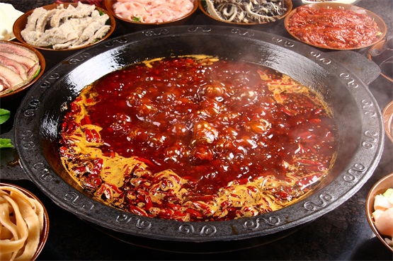 渝中區(qū)內(nèi)哪家火鍋店好吃？年前聚餐必選這家！_3