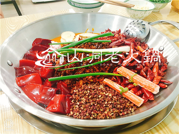 正宗的重慶火鍋在哪里？他家店回頭客滿(mǎn)滿(mǎn)的！（圖）_2